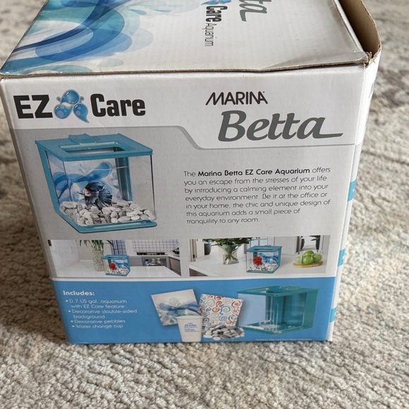 MARINA Betta EZ Care Aquarium - Aqua Plastic Frame with Clear Sides - Picture 6 of 6